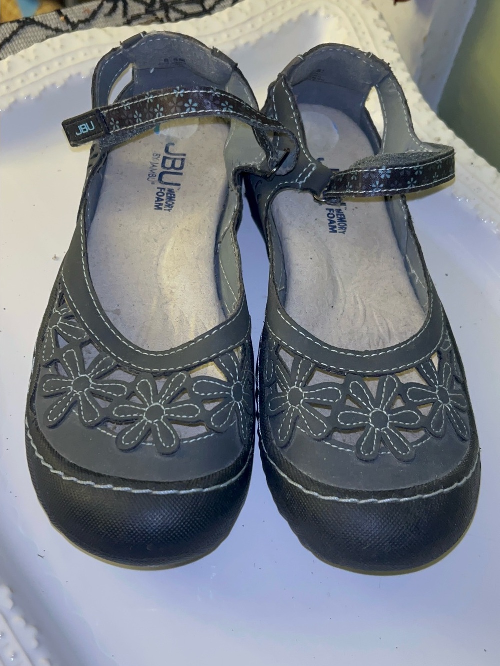 JBU by Jambu Wildflower Mary Jane Grey Flats Size 6.5